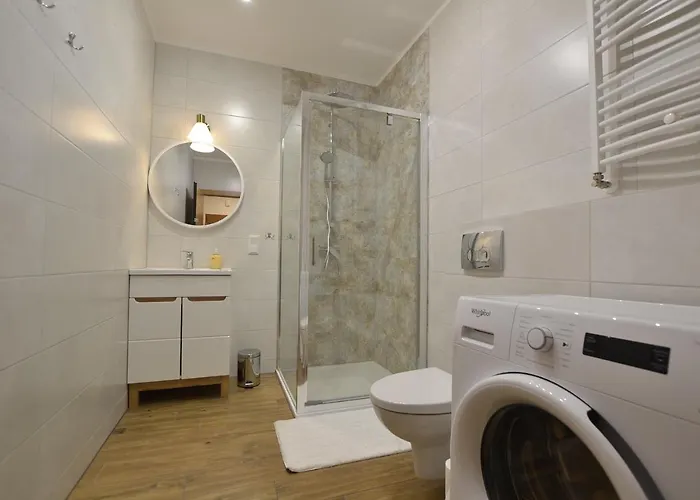 Szmaragdowy Z Garazem Centrum Gliwic-klimatyzacja Apartmán