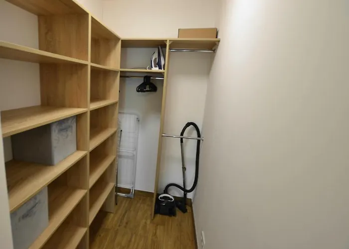 Apartmán Szmaragdowy Z Garazem Centrum Gliwic-klimatyzacja Hlivice